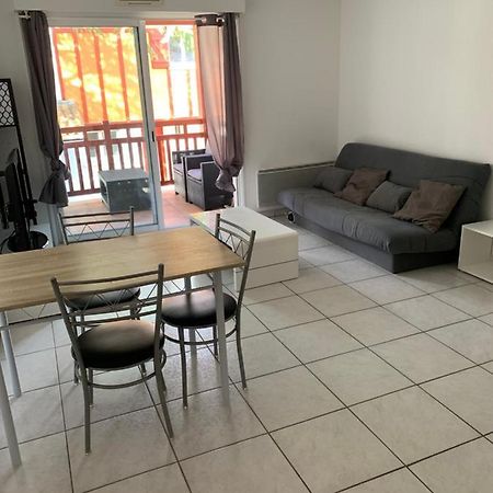 Appartement Equipe Tout Confort Cambo-les-Bains Exteriör bild